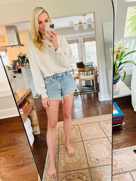 4 denim looks to snag during the Shopbop sale.  Wearing 29 in all of them 