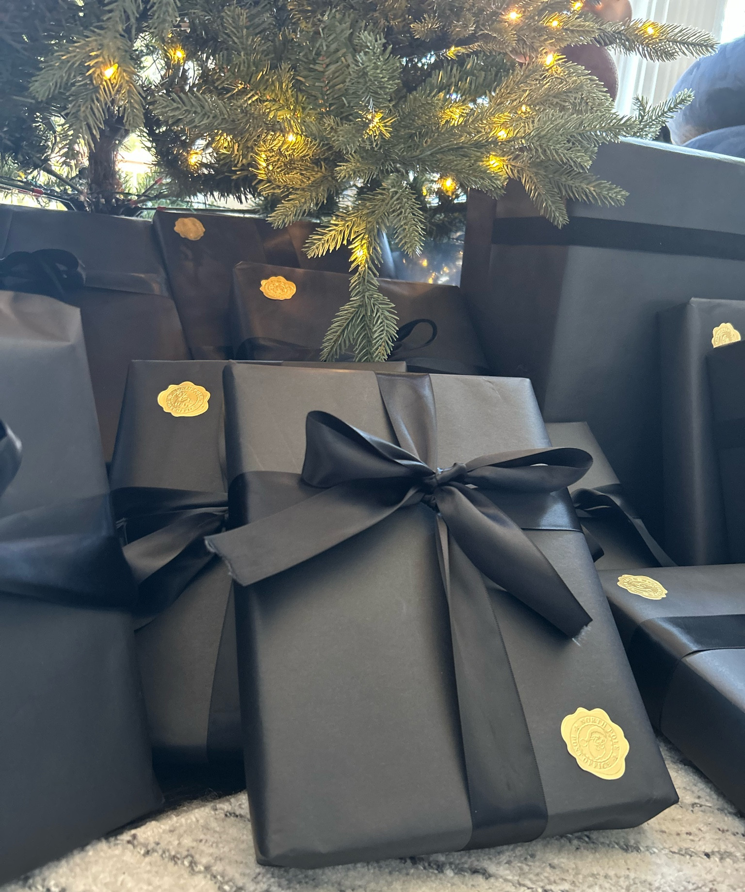 Matte black monochrome wrapping paper combo 🖤 #MatteBlack #wrappingpaper #monochromechristmas

#LTKhome #LTKSeasonal #LTKHoliday