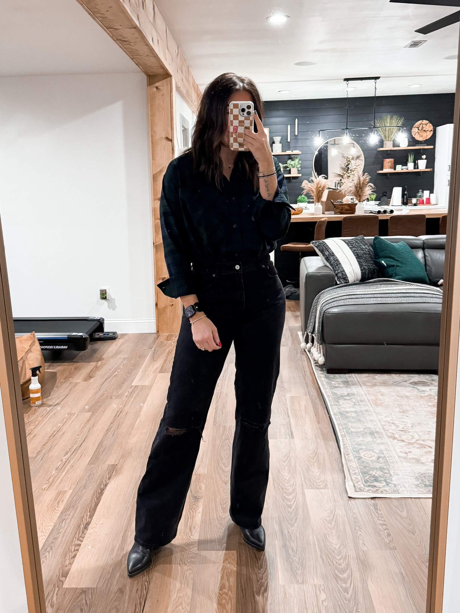 Flannel-medium
Jeans-27L

#LTKfindsunder100 #LTKsalealert #LTKstyletip