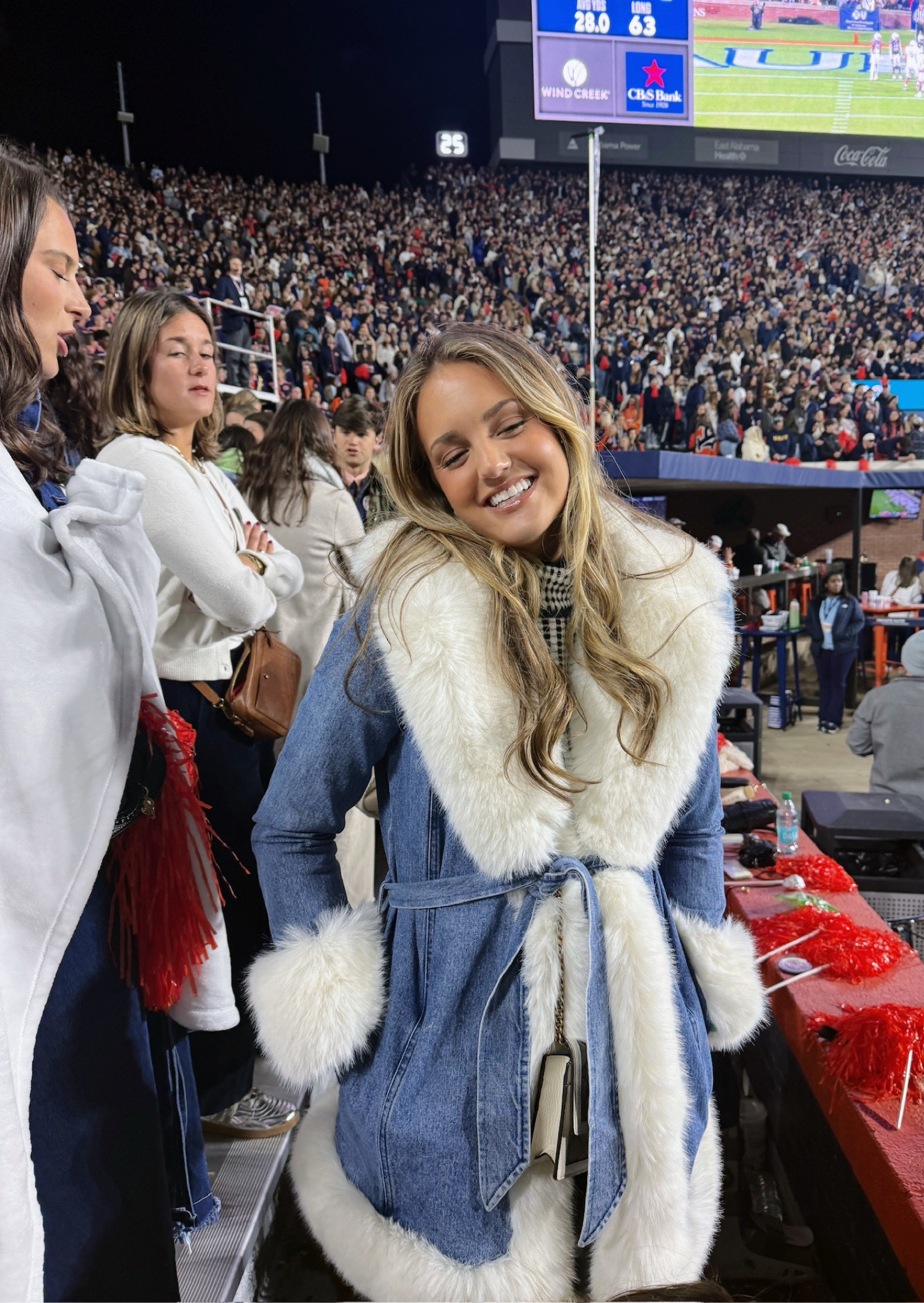 Gameday coat 🎄

#LTKSeasonal #LTKHoliday #LTKActive
