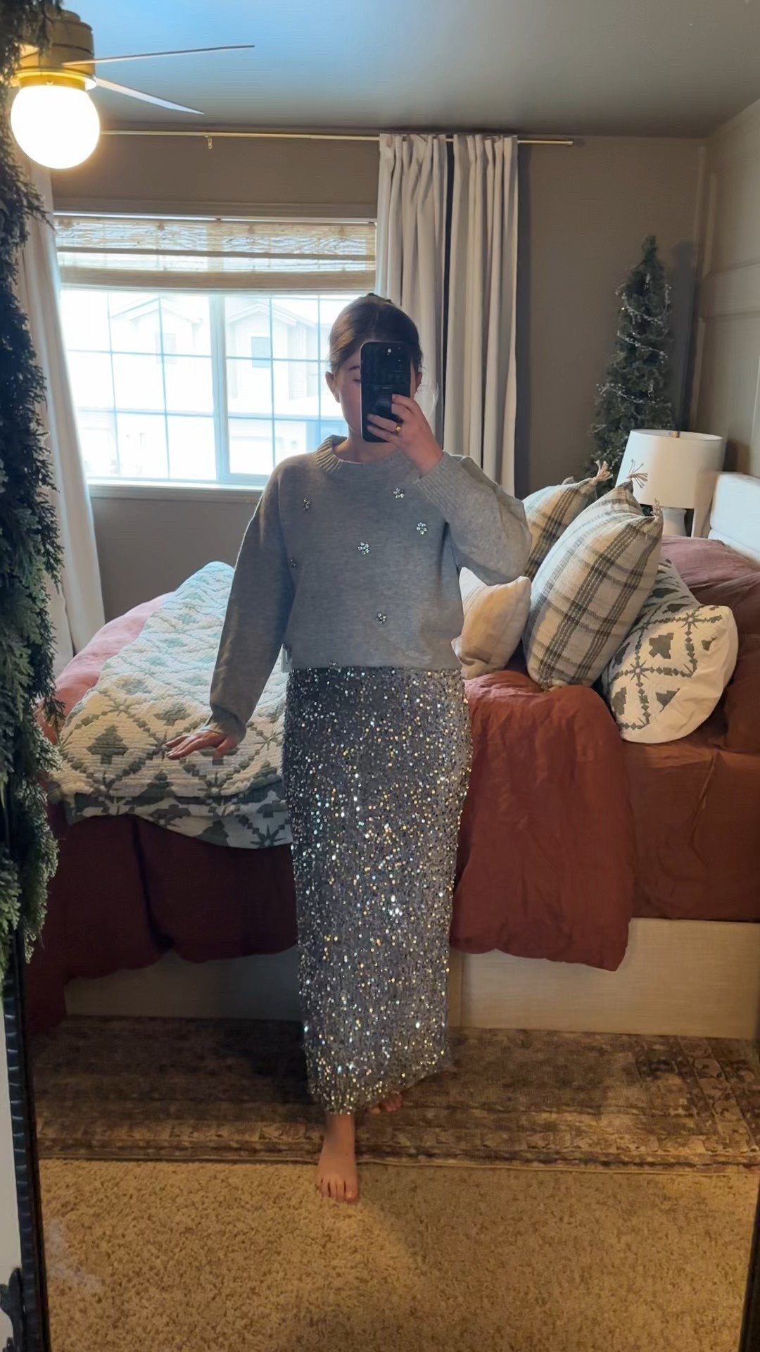 Holiday outfit inspo

Sequin skirt, silver sequin skirt, grey sweater, Christmas outfit, women’s Christmas outfit, silver Sam Edelman bianka pumps, silver heels, metallic heels

#LTKHoliday #LTKootd #LTKPetite