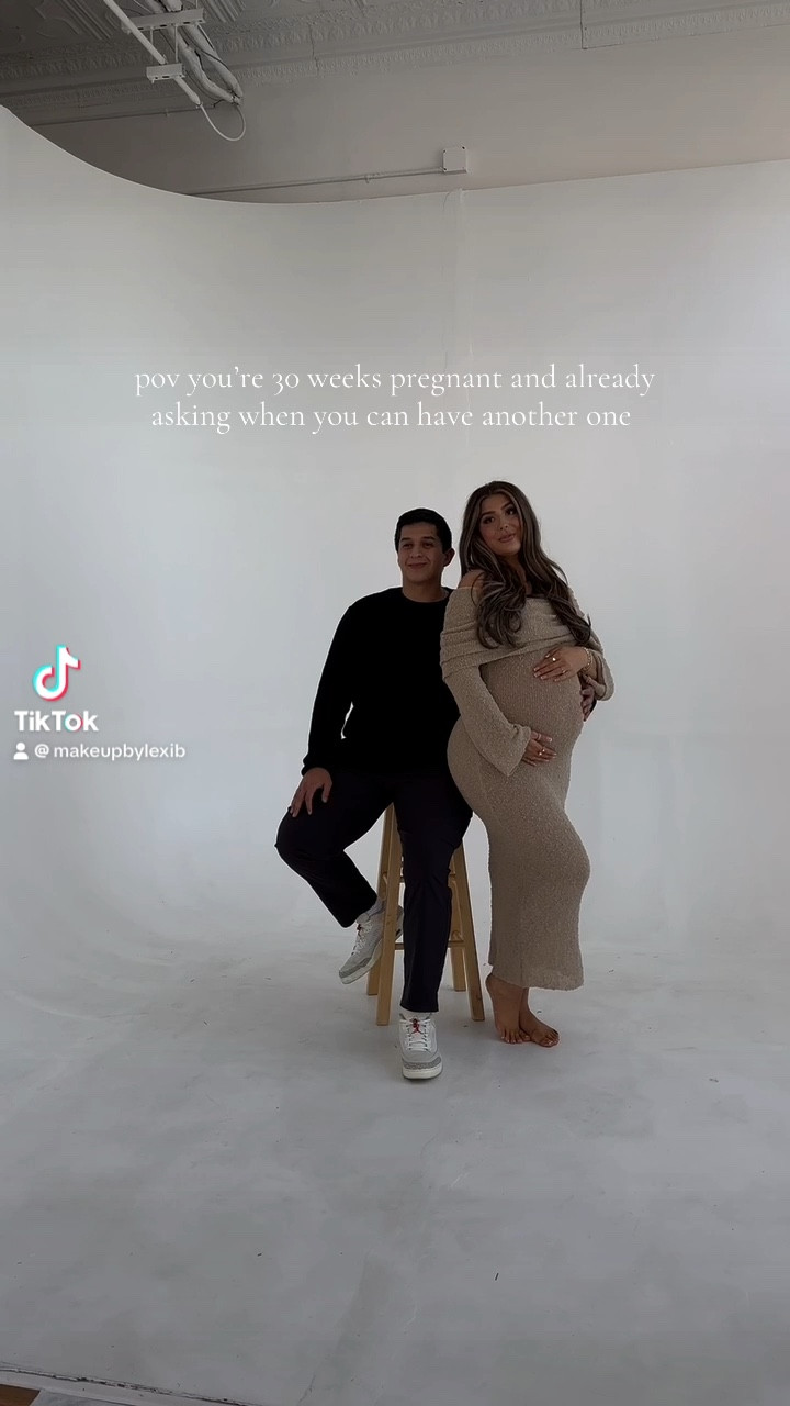 maternity pics dress 

#LTKFindsUnder100 #LTKBump #LTKMidsize