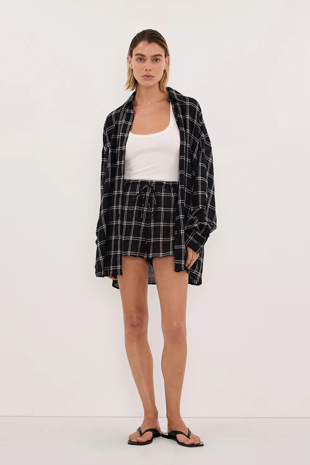 ANNALISE BLACK CHECK SHORT | DISSH