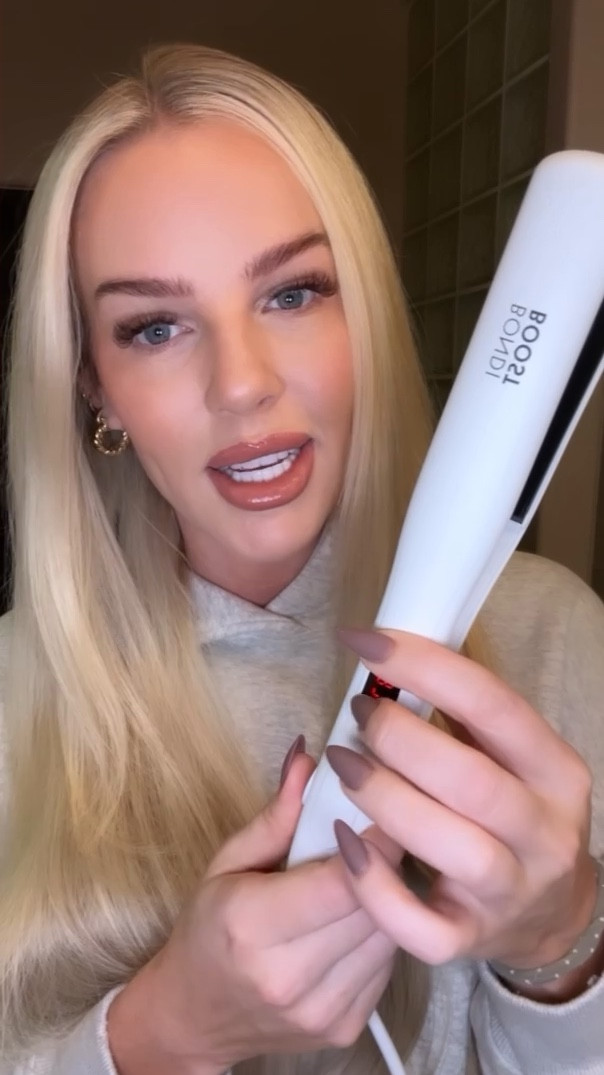 Hairdresser approved straightener. 

#LTKHoliday #LTKGiftGuide #LTKbeauty