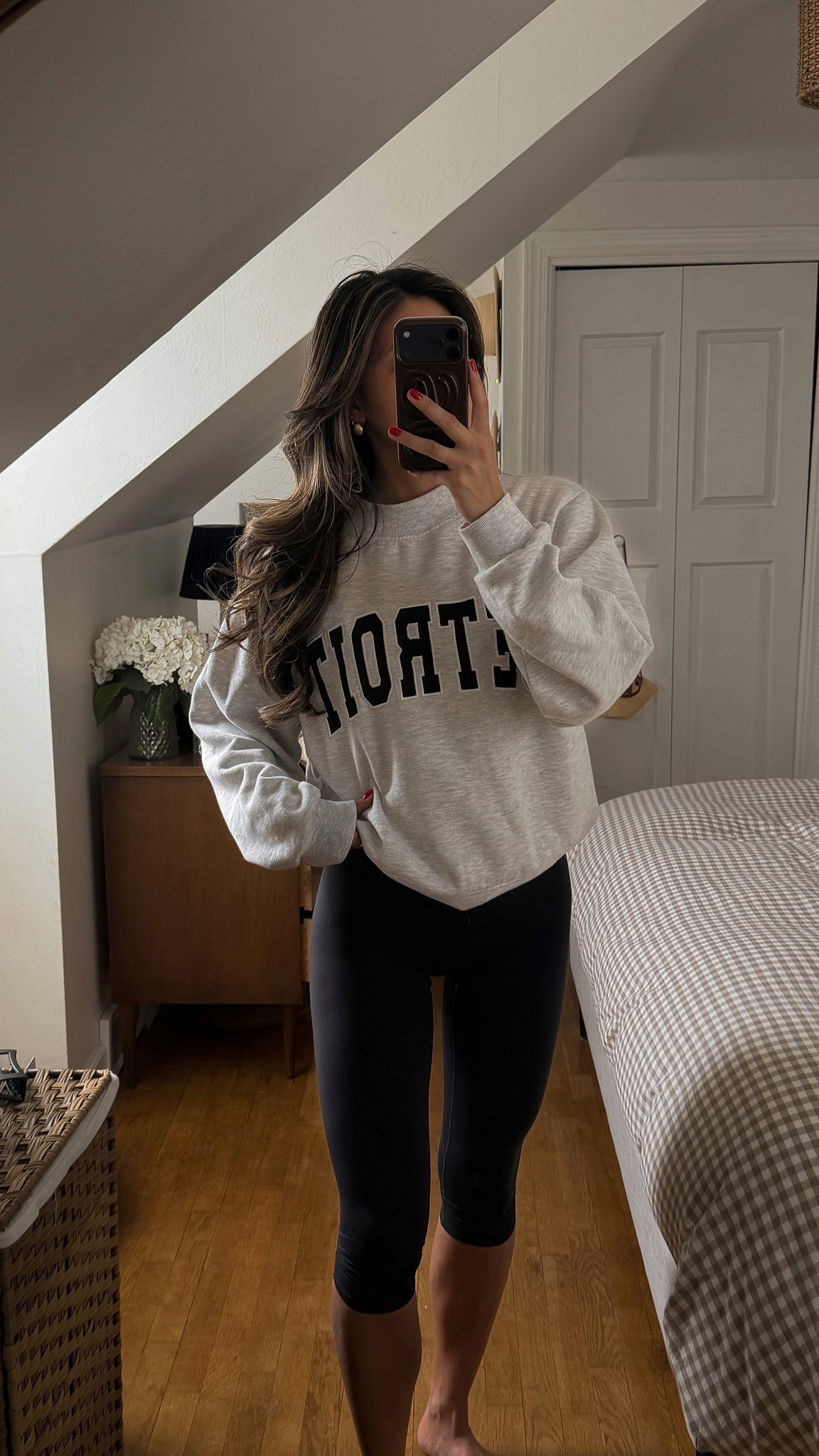 The comfiest and most flattering capri leggings!! 