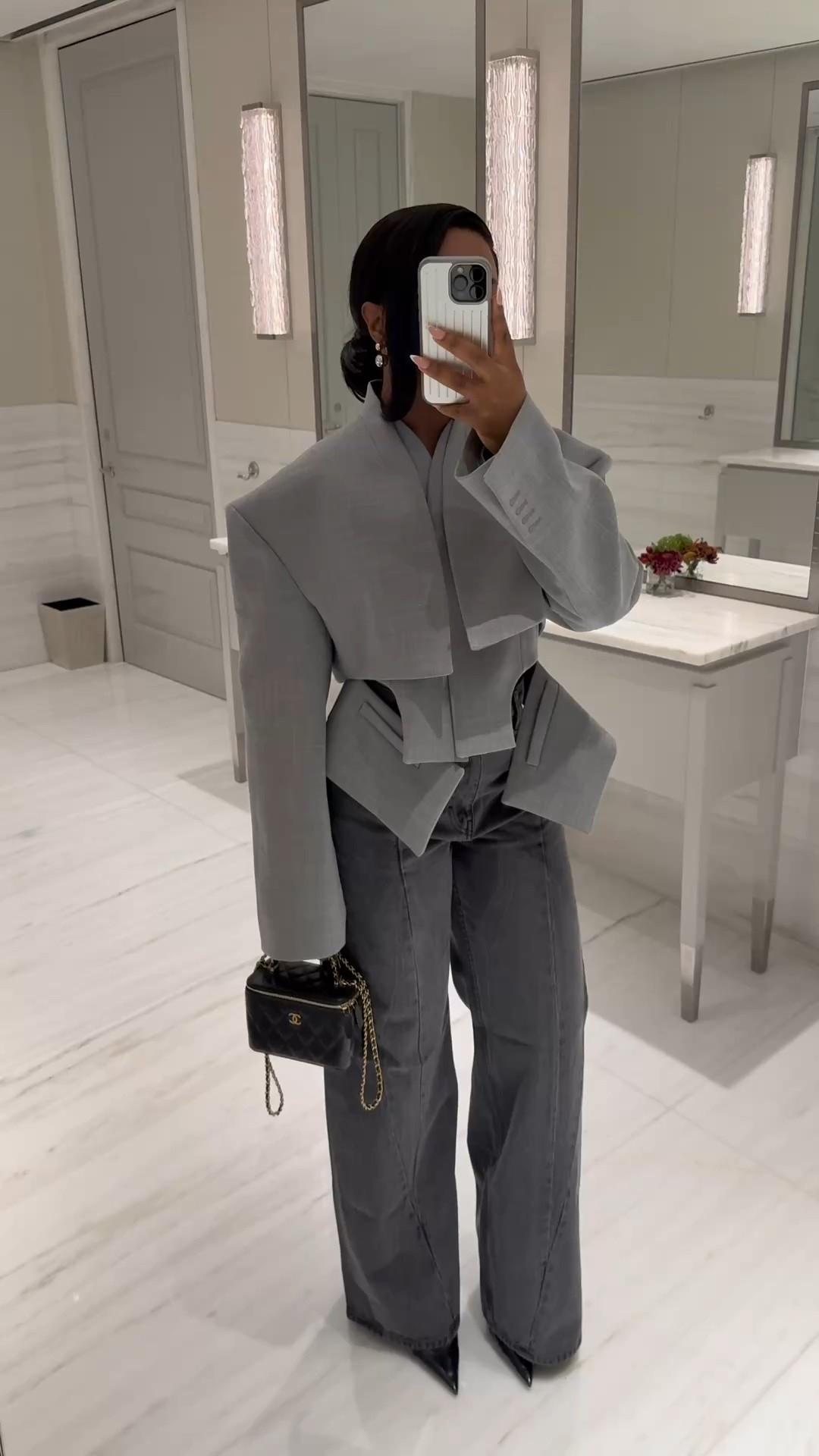 Blazer is linked (awake mode) 

#LTKstyletip #LTKautumn