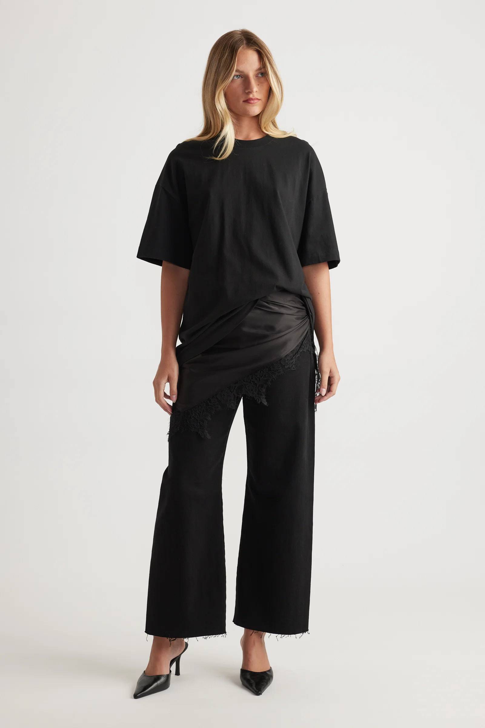 Tahni Wide Leg Jean - Black | DECJUBA