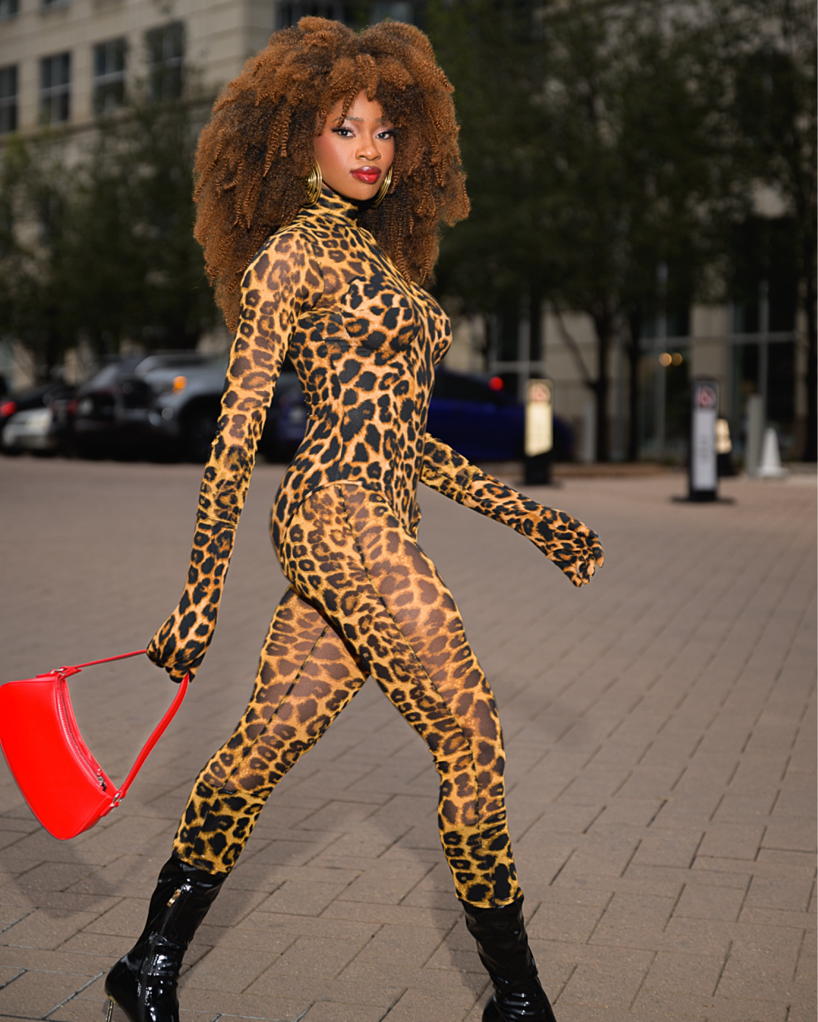 It’s girls night out tonight and I decided to spice things up a bit! 

#LTKparties #LTKfindsunder50 #LTKstyletip