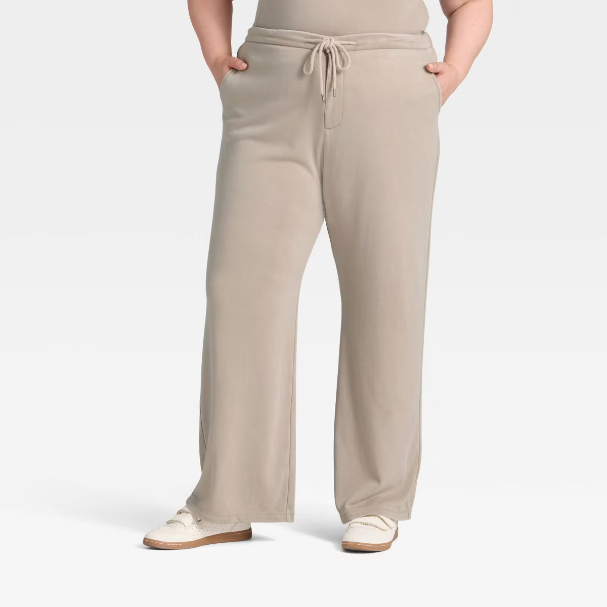 Women's High-Rise Fleece Wide Leg Sweatpants - Universal Thread™ | Target