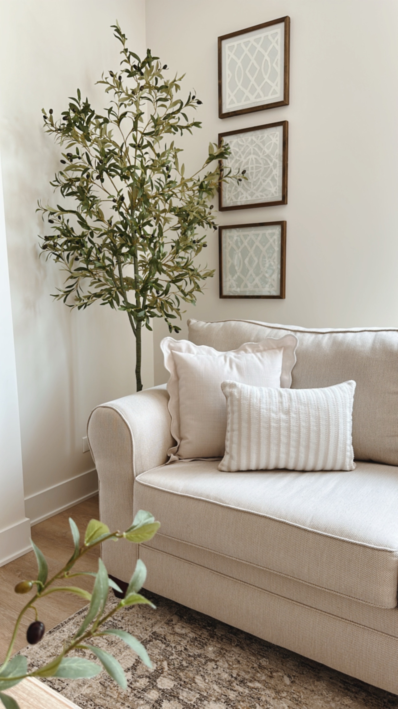 So in love with these beautiful pillows 🤎