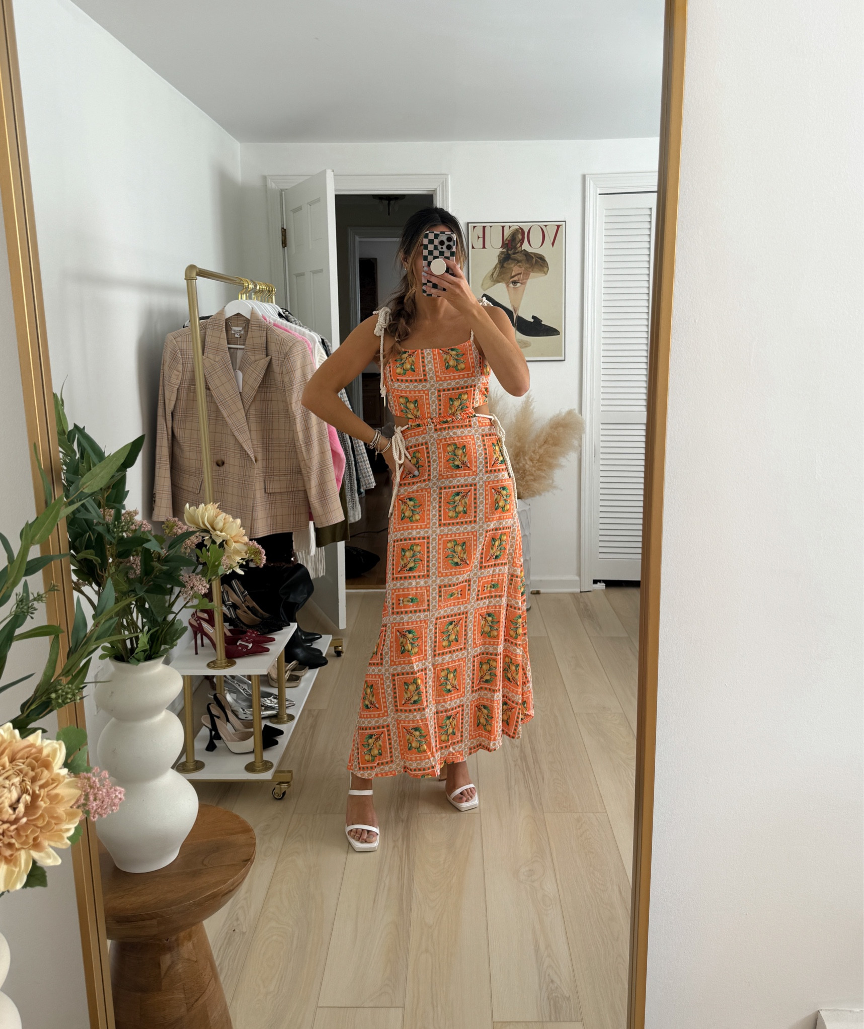 the perfect dress for a Europe vacation in Italy... the lemon print on this dress is SOA CUTE and it's under $30!!!

Runs TTS, wearing a small!


#LTKstyletip #LTKeurope #LTKfindsunder50