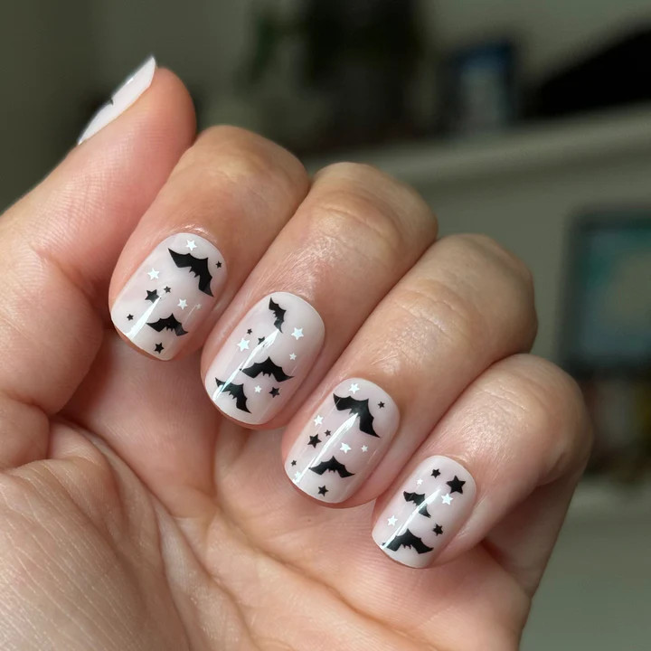 A Little Batty - Press-On | Extra Short | Squoval | Olive & June