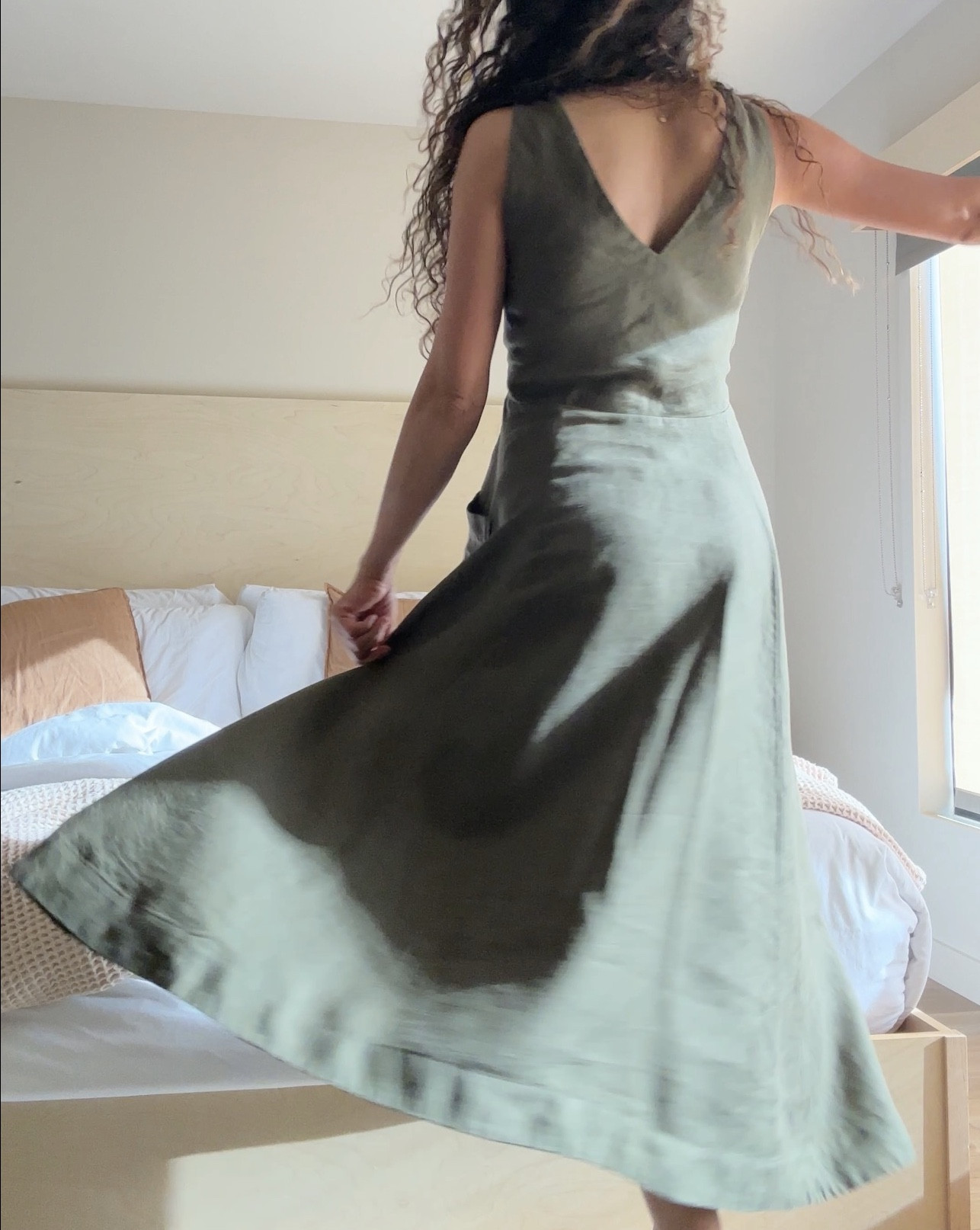 Spring dresses- 
Favorite Banana Republic linen dress of my life! 👗 

#LTKootd #LTKOver40 #LTKgrwm