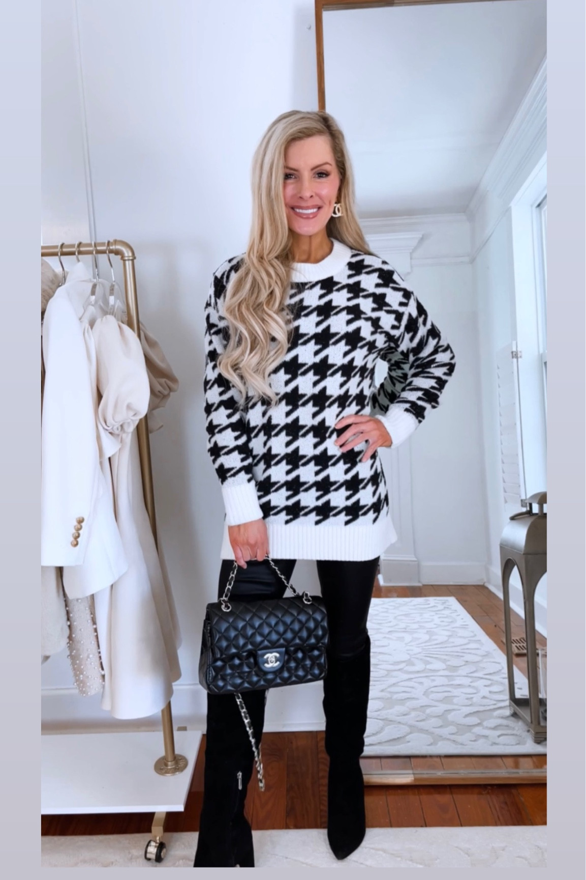 Leather workwear inspo : 

This tunic is the perfect piece to dress up faux leather leggings ! So chic & the perfect length to wear with them 
Tunic : 50% off code TREAT ❤️

•
•
•
Business casual
Workwear
Tunic sweater
Faux leather leggings
Work wear 
Casual outfit 

#LTKFind #LTKworkwear #LTKSeasonal