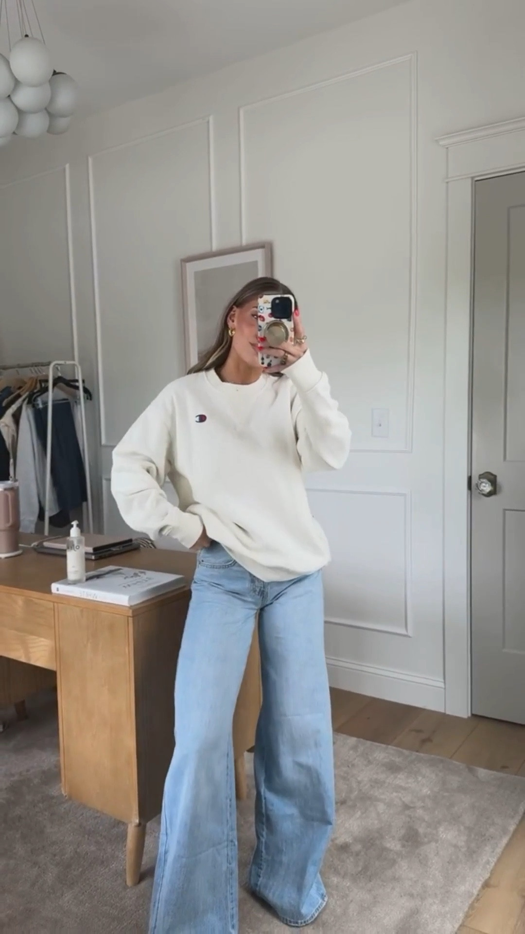 Staple crewneck sweatshirt! 👏🏻  Comes in 4 colors, wearing a medium.

Will also link the wide leg jeans (under $40). **sz down 1


Fall Fashion
Fall Staples
Crewneck Sweatshirt
Wide Leg Jeans 

 #LTKStyleTip 

Follow my LTK @missryleejade on the @shop.LTK app to view this post and get my exclusive app-only content!

#liketkit 
@shop.ltk
https://liketk.it/5m6ZQ

#LTKFindsUnder50 #LTKSeasonal