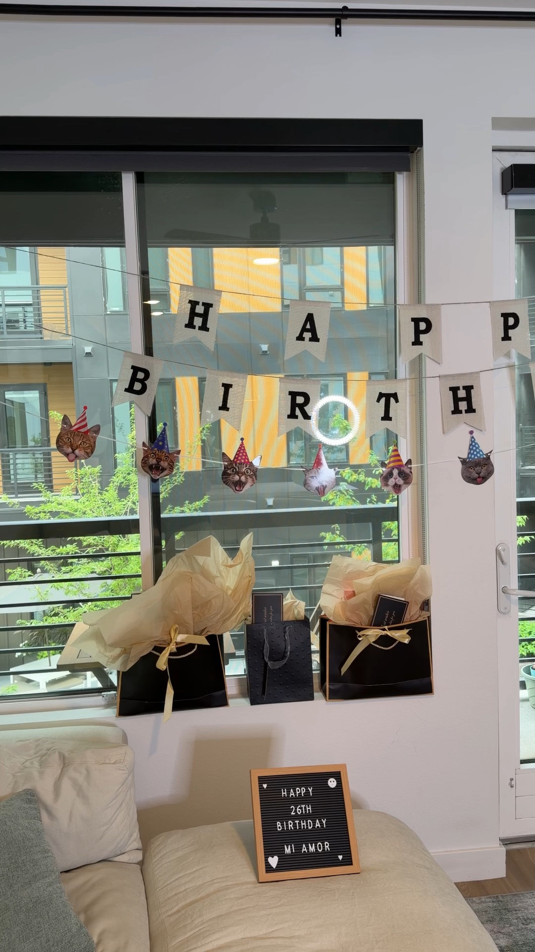 Aquí les muestro los regalos que le di a mi prometido en su cumpleaños ❤️ y también la decoración.

#LTKSaleAlert #LTKdayinmylife #LTKMens