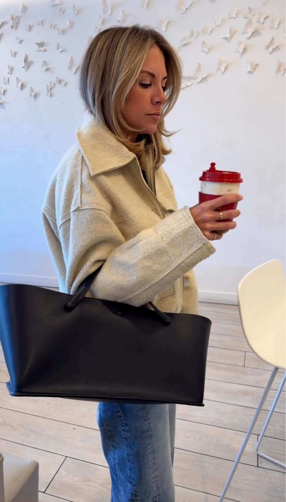 Amazon Jacket // Amazon Tote Bag // Amazon Finds // Nordstrom Barrel Jeans 

#LTKStyleTip #LTKSeasonal