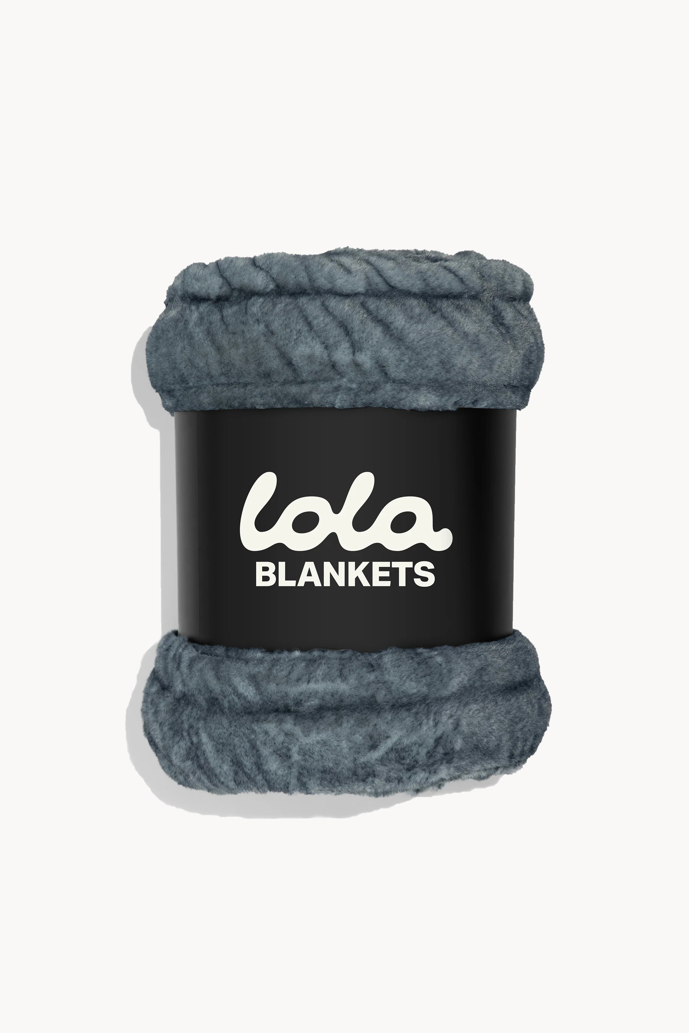 Glacier Blue Tip Dye | Lola Blankets