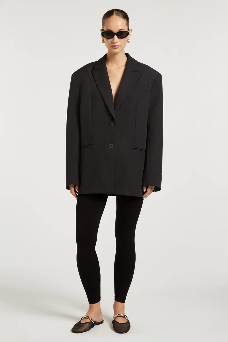 ALI Structured Oversized Blazer Black | 4TH ARQ Outerwear | 4tharq 