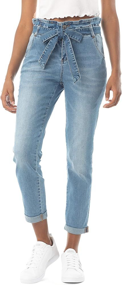 Almost Famous Women's Juniors High Rise Double Rolled Self Belt Paperbag Jeans | Amazon (US)