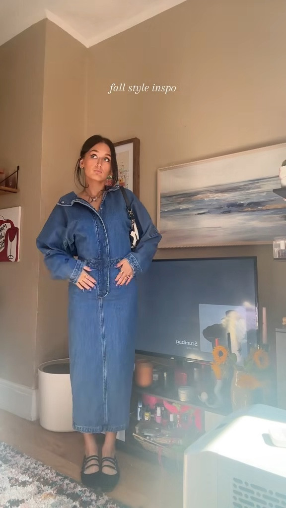 ronny kobo denim midi dress <3

#LTKStyleTip #LTKSeasonal #LTKItBag
