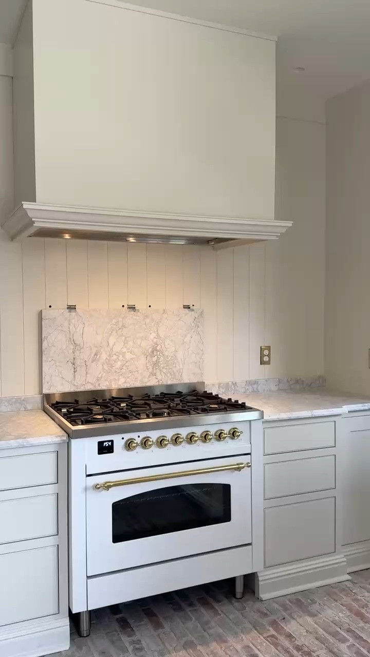 She’s in🥹 loving the creamy and brass details on our range. If you’ve ever been through a kitchen reno you know how bit this moment feels. Beyond ready to cook our first meal in here!

#LTKHome #LTKdayinmylife #LTKmomlife