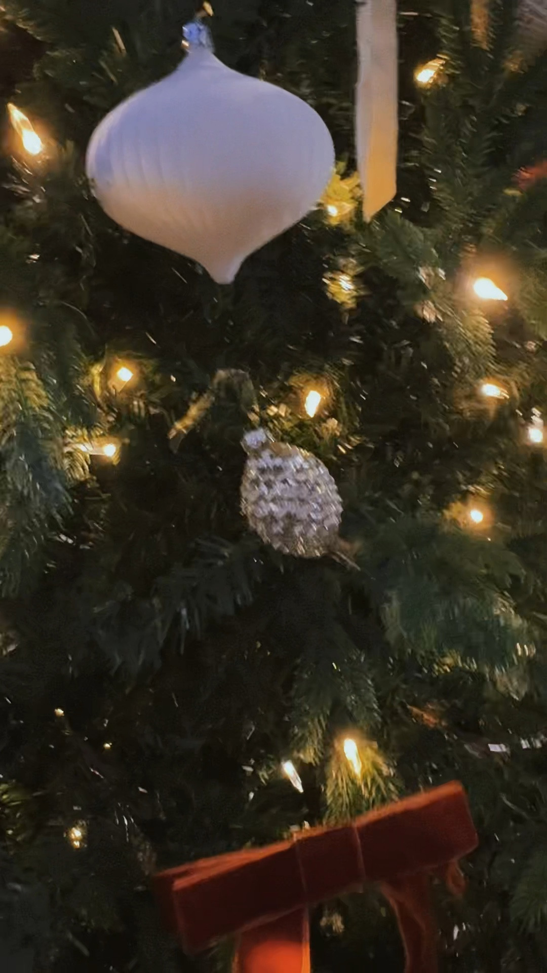 Switched up my traditional tree this year for a brown and bow aesthetic Christmas tree 🎀   #2TodayFinds #bowtree

#LTKSeasonal #LTKHoliday