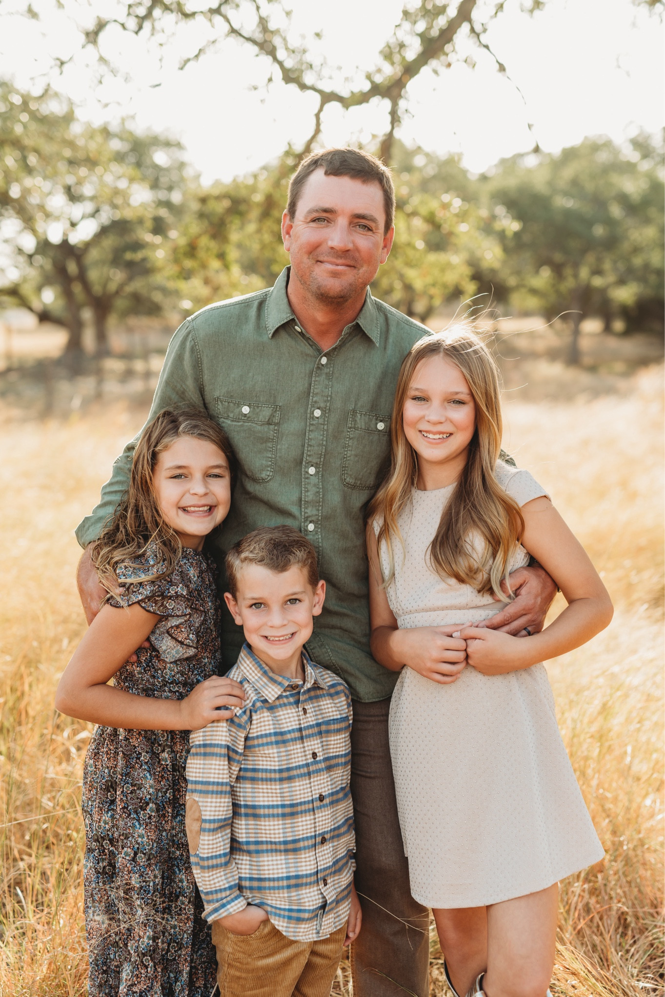 Fall family photos are here! 😍
Linked everything we’re wearing here! 

🔍 fall family photos, kids outfits, family outfits, Nordstrom style, outfit Inspo 

#LTKStyleTip #LTKFamily #LTKKids