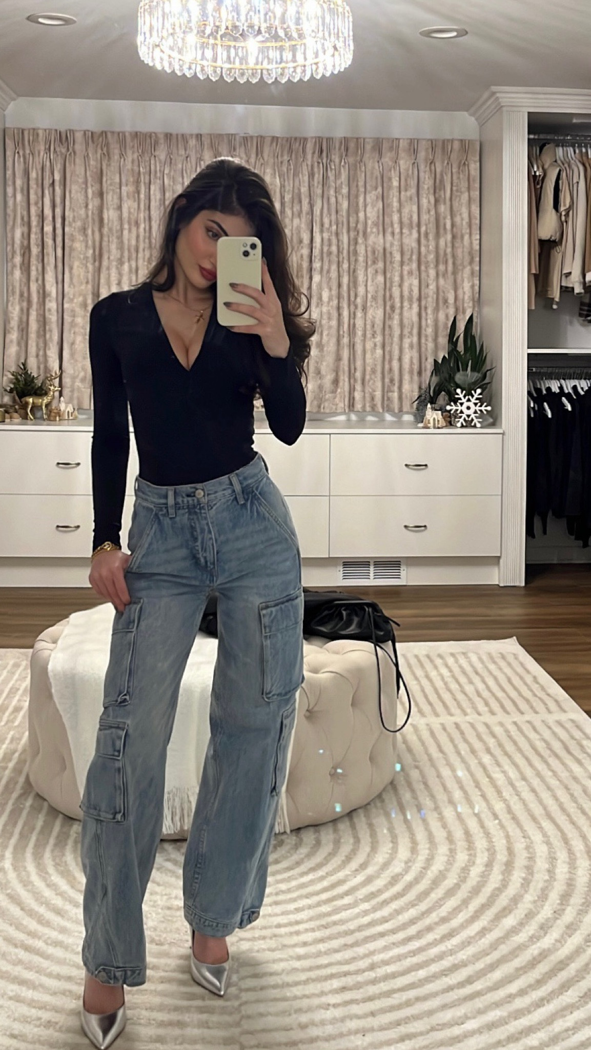 Wearing a 23 in these cargo jeans 🫶🏻


#LTKfindsunder100