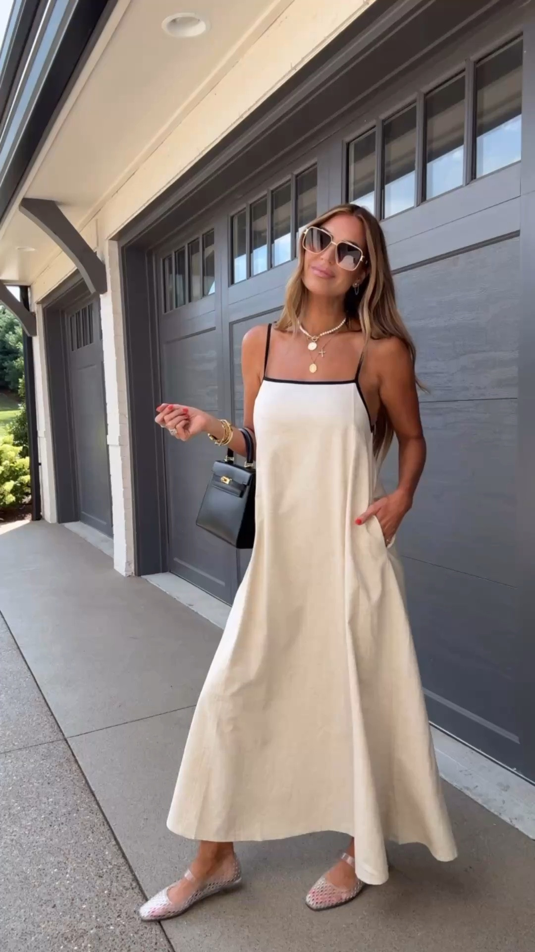 Amazon spring sale dress 
Size small 