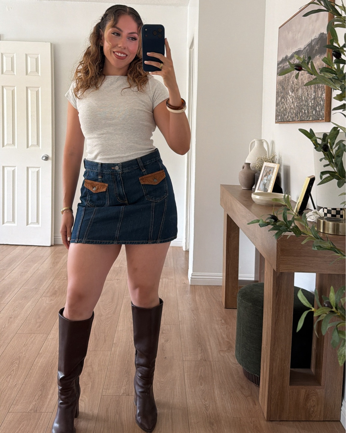 Old Navy Denim Skirt🍁 size 8 They currently have 50% off Everything (online only). #oldnavypartner @oldnavy

#LTKootd #LTKSaleAlert #LTKTall