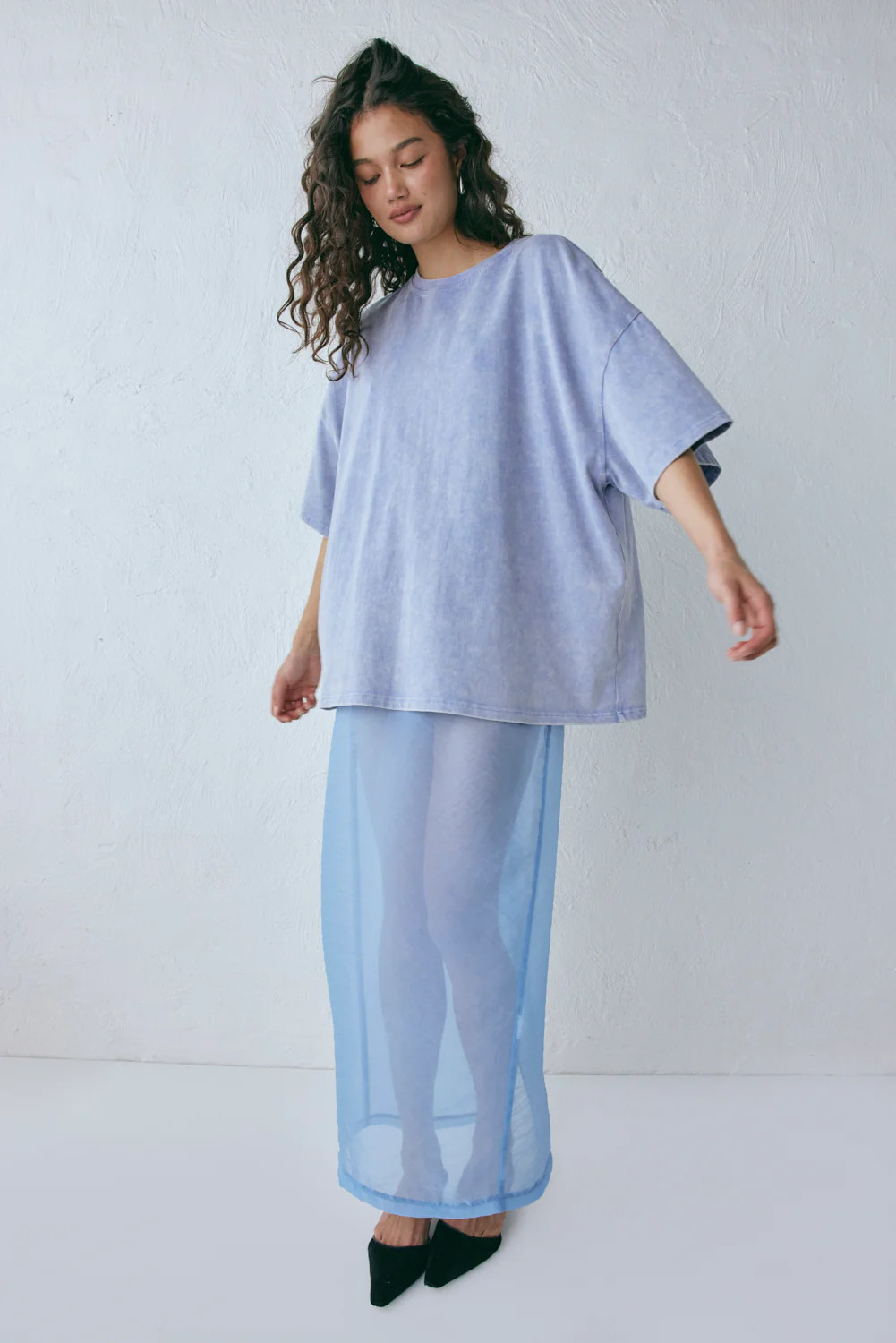 Willow Tee Chalk Blue | VRG Grl