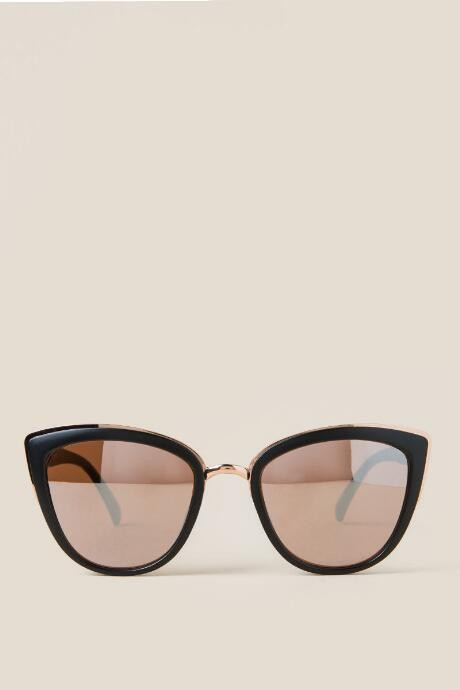 Shea Cat Eye Sunglasses in Black - Black | Francesca’s Collections