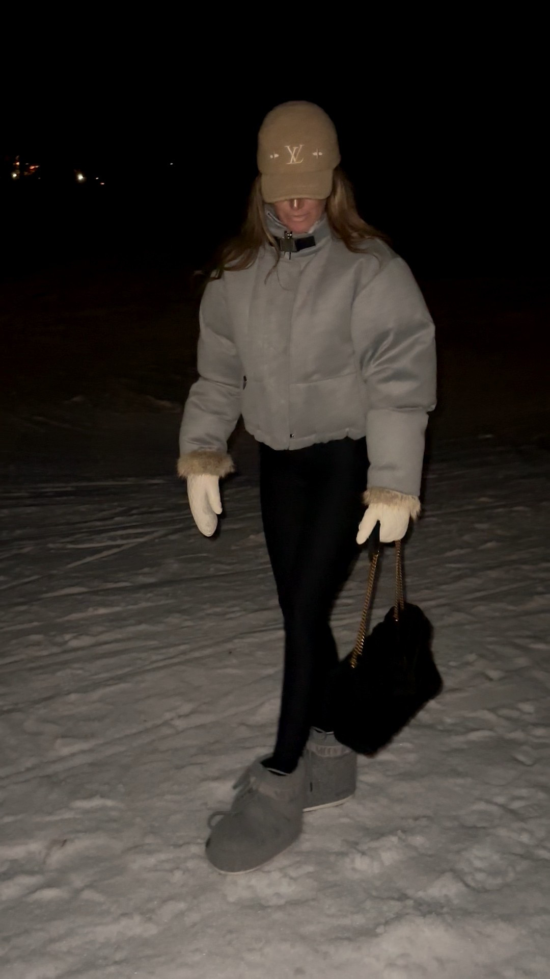 I adore this soft fabric heavy jacket and moon boots 