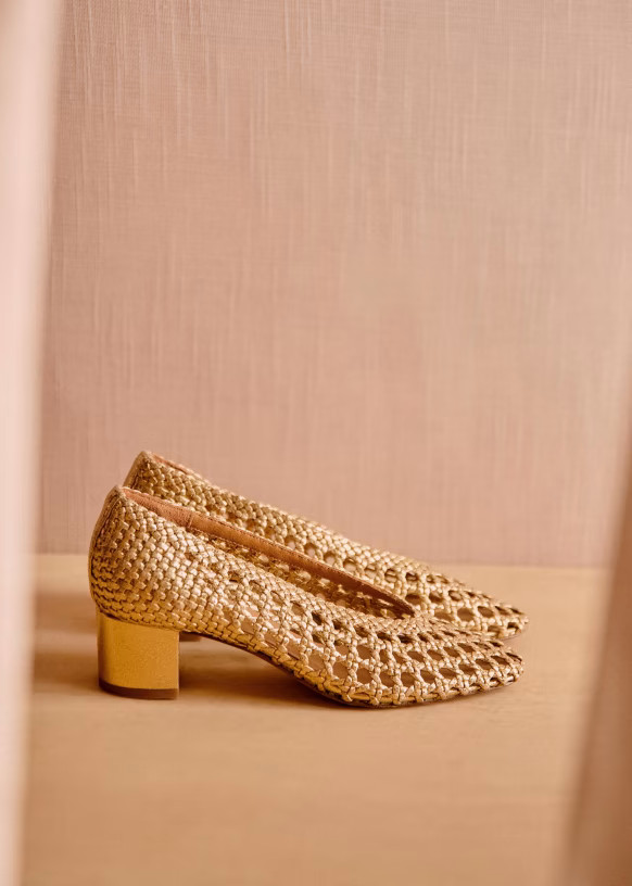 Laura Heeled Pumps - Smooth Gold - Bovine leather - Sézane | Sezane Paris
