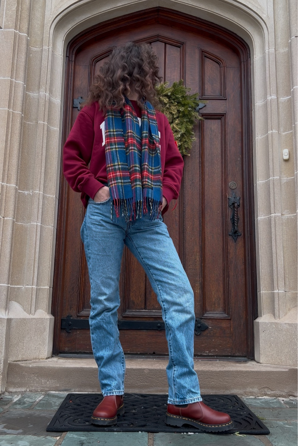 Denim outfits 
Sweatshirt outfit 
Graphic sweatshirt 
Levi’s jeans 
Middy straight jeans 
Vintage denim look
Scarf style
Casual outfit 
Chelsea boots
Fur lined boots
Dr Martens 
Doc Martens 


#LTKShoeCrush #LTKStyleTip #LTKSeasonal