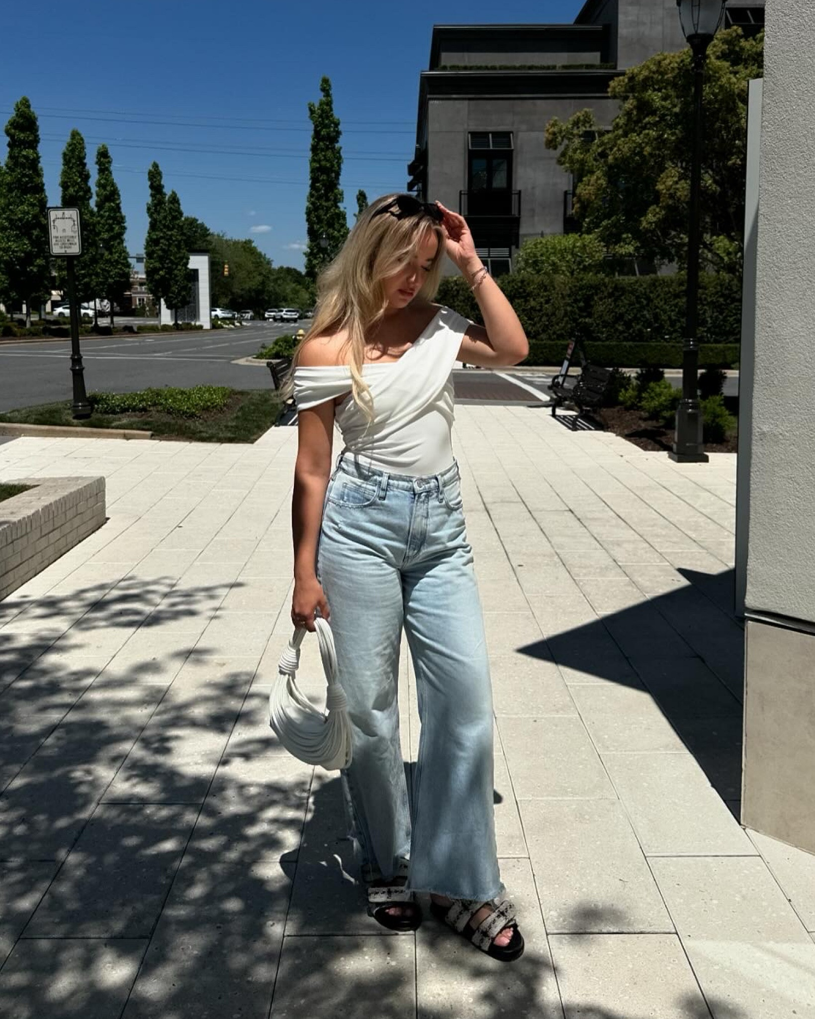 omg, this bodysuit just went on sale for $30 at your local Nordstrom!!! 🏹



Off shoulder top, white top, summer tops, spring top, elevated style, elevated basics, chic fashion, chic style 

#LTKFindsUnder50