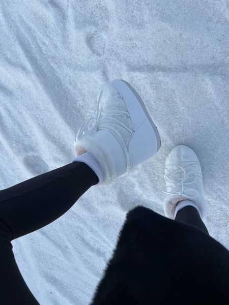 Moon boots snow ski inspo winter 