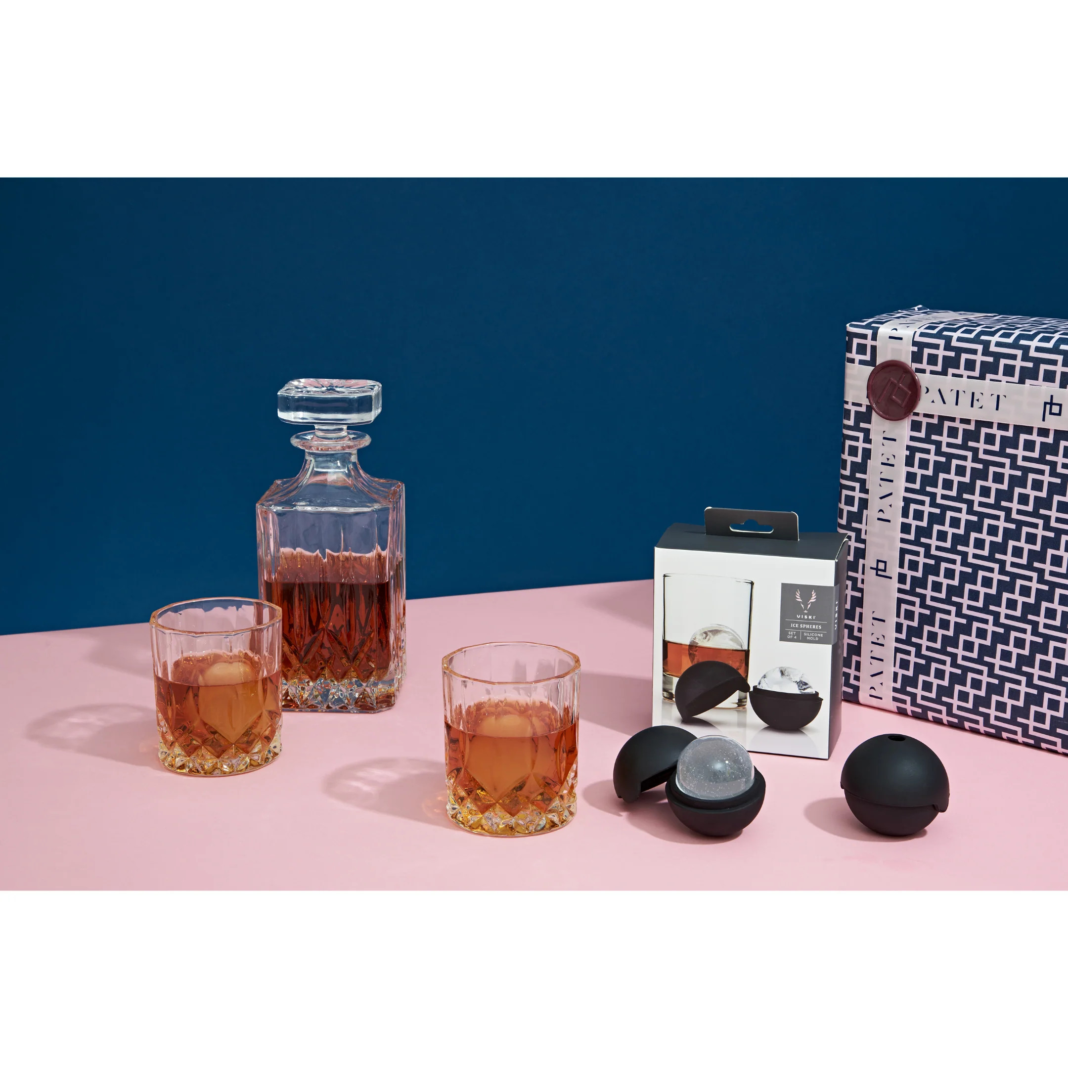 Smooth and Bossy | patet