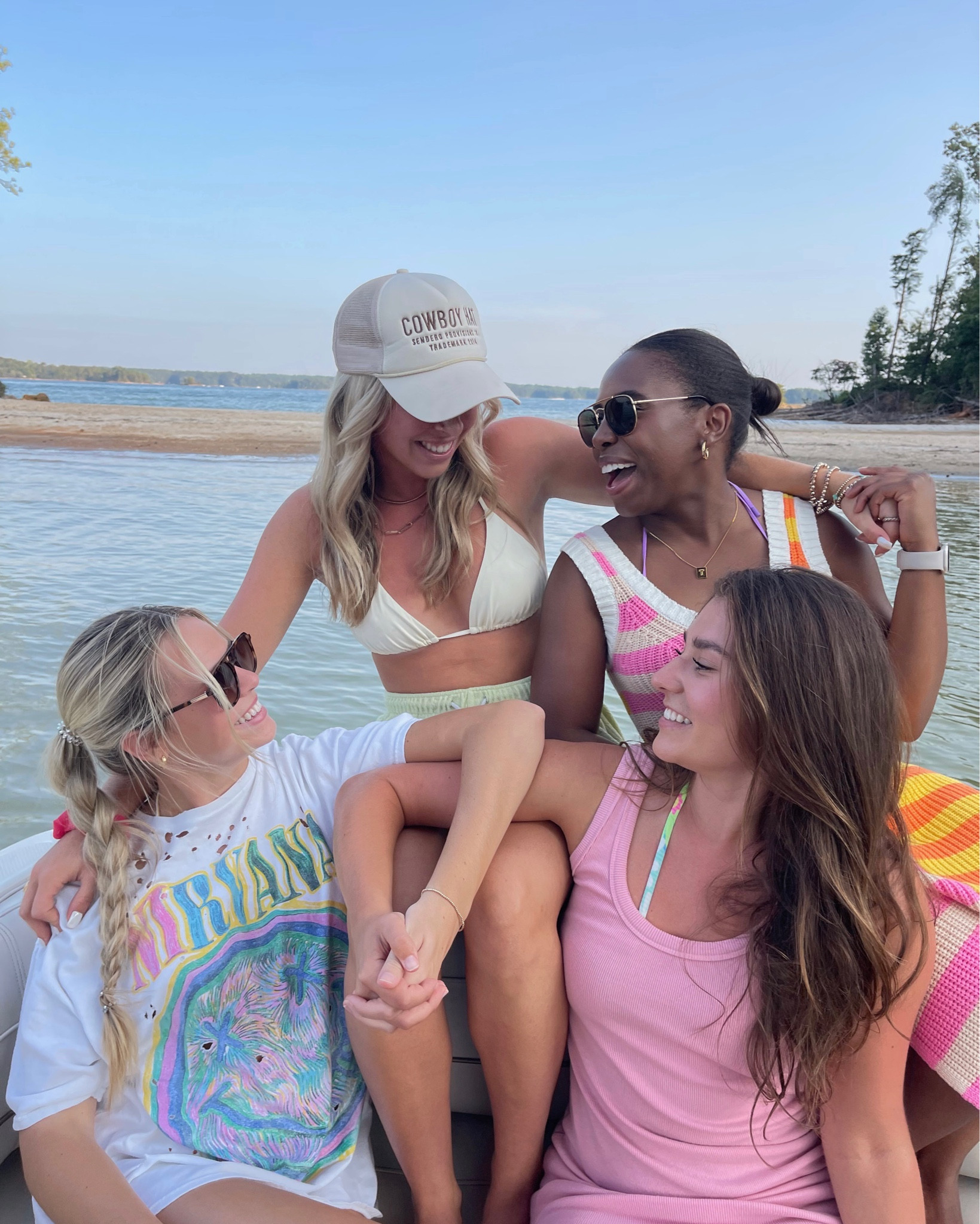 Lake Day #Summer #GraphicTee #Nirvana #Sunglasses #ootd #lakelanier #funinthesun