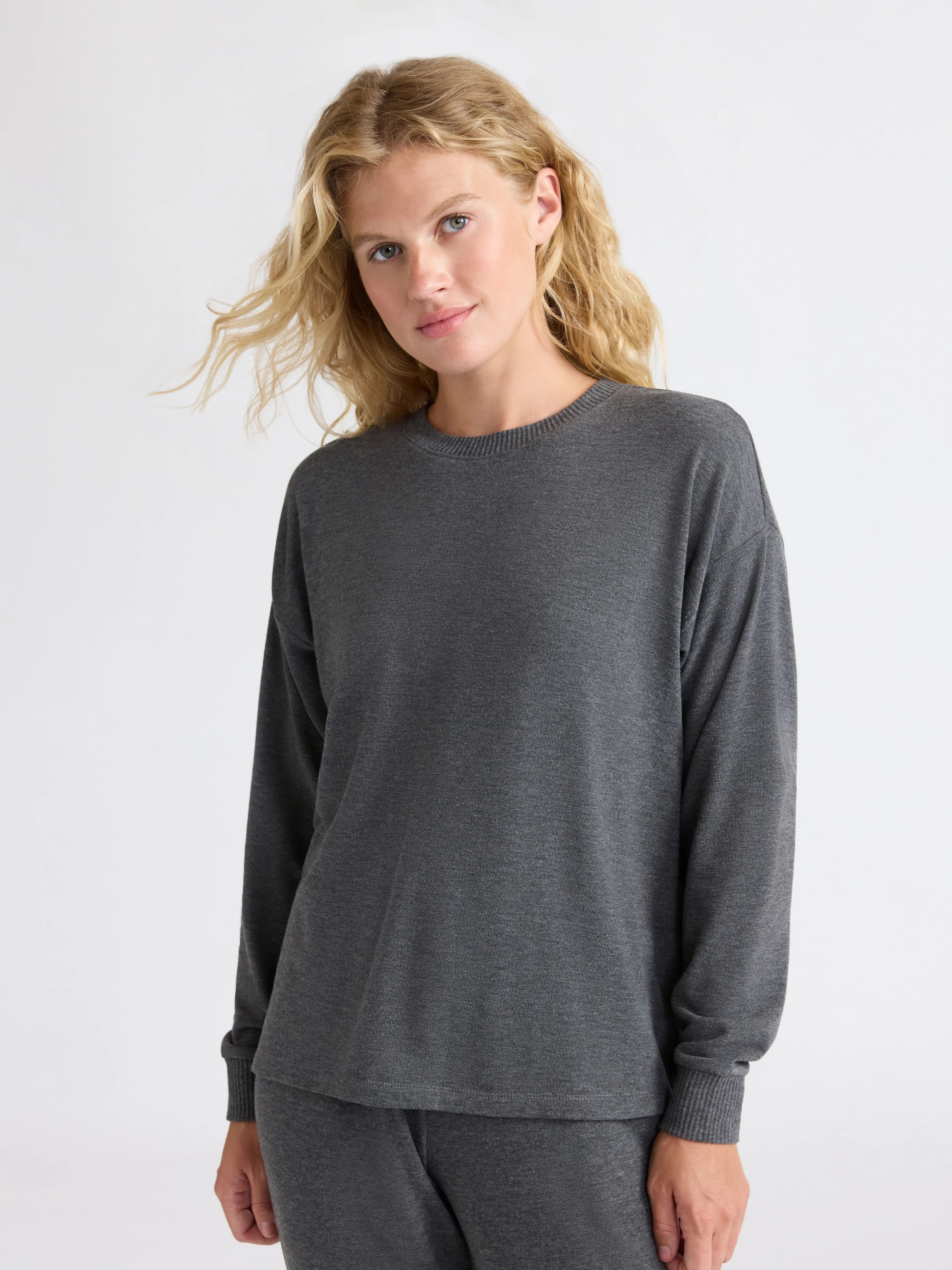 Joyspun Women's Cozy Lounge Collection Hacci Knit Sleep Top with Long Sleeves, Sizes XS-3X - Walm... | Walmart (US)