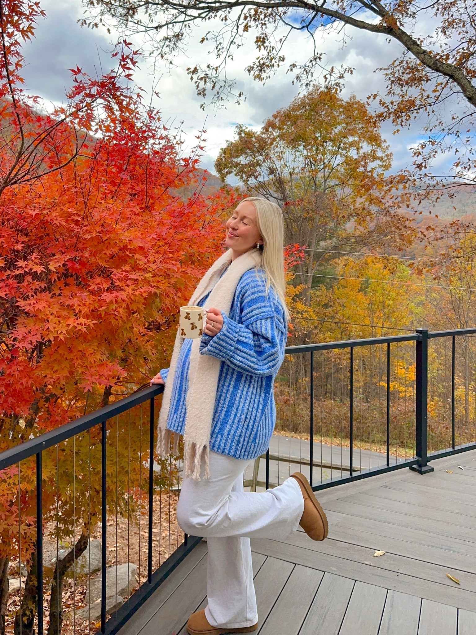 staying cozy 🩵 one of my favorite outfits I wore on my girls trip cabin weekend!


cozy outfits, cozy outfit, winter outfits, women’s winter outfits 

#LTKHoliday #LTKSeasonal #LTKGiftGuide