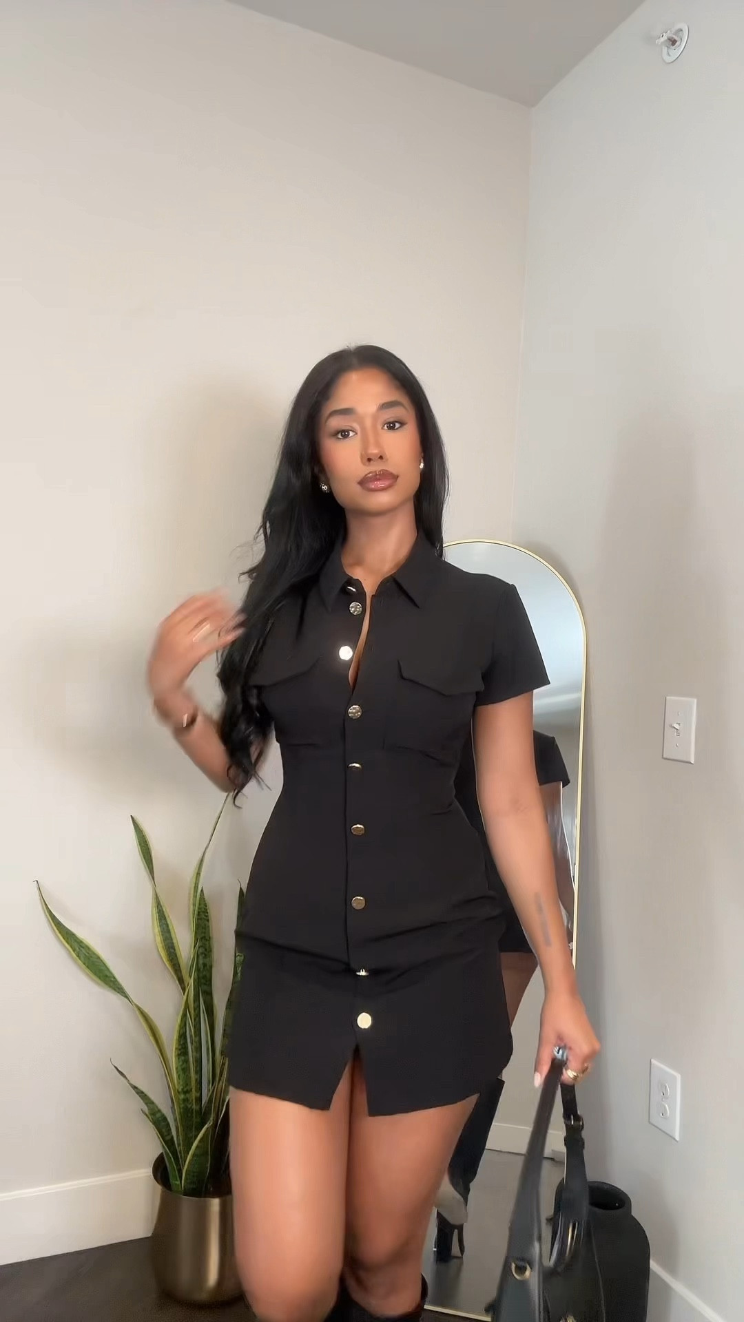I’ve never worn a dress the snatched my waist like this before 😭🔥 dress from Zara 

#LTKBeauty #LTKItBag #LTKStyleTip