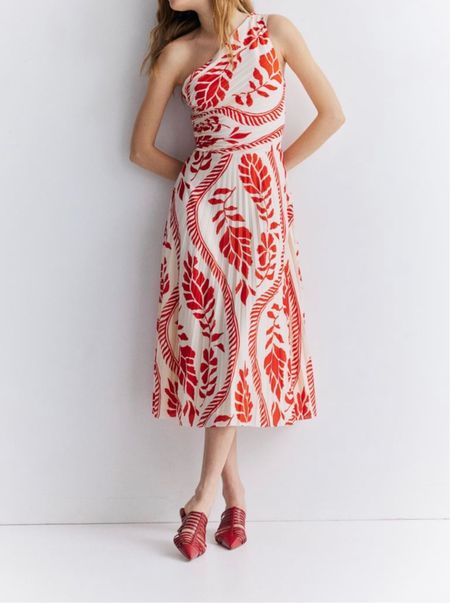 Red patterned one shoulder midi dress 

#LTKfindsunder50 #LTKSeasonal #LTKstyletip