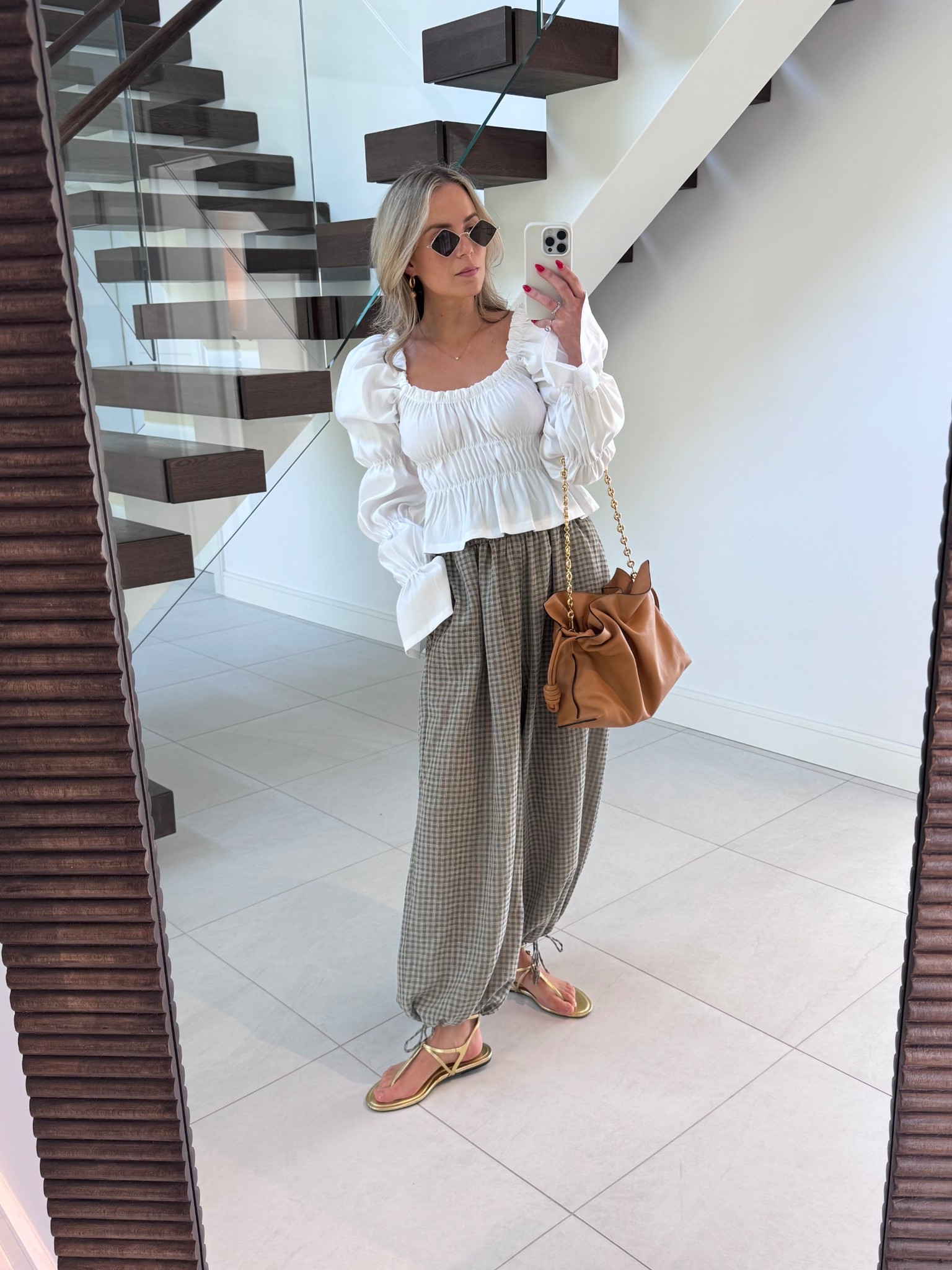 Holiday outfit for a city break 🤍
Trousers and top are stretchy so no zips or buttons in sight for ultimate comfort- took my usual size in both

#LTKtravel #LTKeurope #LTKsummer