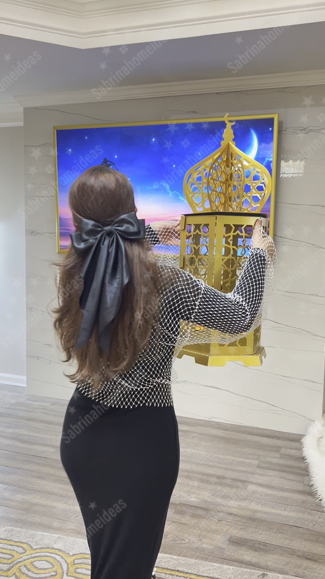 ✨🌙🕯️ 🌹✨ #homedecorideas MeaningfulGifts رمضان2025# رمضان_كريم

Follow : @sabrinahomeideas / @sabrinahomeideas_ @islamic_wall_art_store  for more videos 

✨ Beautiful lanterns are from 
👉@islamic_wall_art_store check them out for so many more Islamic decor pieces 👌

⚠️ Don’t copyright my videos ⚠️

رمضان شهر النور والبركة ✨🌙 تتلألأ الفوانيس وتنير القلوب بالمحبة والإيمان هذه القطع المميزه تضيف ل المنزل السكينه والراحه مناسبه لكل مكان هي هديه رائعه من صفحه @islamic_wall_art_store
لاتنسوا ان تأخذوا جوله لرؤية منتجاتهم المتنوعه ذات الجوده العاليه 🤩
اضيفوا لمسه من الجمال ل مساحتكم المنزليه الخاصه او قدموا هدايا ذات قيمه ل أحبائكم في هذا الشهر المبارك 😇
اللهم بلغنا رمضان وأعنا على صيامه وقيامه 🤲🏻🤍

Ramadan is the month of light and blessings ✨🌙 Lanterns shine brightly, filling hearts with love and faith. These unique pieces bring peace and serenity to the home, making them perfect for any space.
They are a wonderful gift from @islamic_wall_art_store 
Don’t forget to take a tour and explore their diverse, high-quality products 🤩
Add a touch of beauty to your personal space or give meaningful gifts to your loved ones in this blessed month 😇
O Allah, allow us to reach Ramadan and help us in fasting and praying during it, Amin 🤲🏻🤍

#Ramadan_Kareem #Ramadan2025 #IslamicArt #RamadanDecor #Lanterns #HomeDecor #BlessedMonth #RamadanGifts #RamadanVibes 
#foryou #islamic #stylewithme #ramdan #decorideas #ramdandecorations #ideas #sabrinahomeideas #homeideas #desgin #golddecor #fypage #reels #ramdan_kareem🌙 #inspo #homedécor #homedecorations

#LTKU #LTKSaleAlert #LTKHome