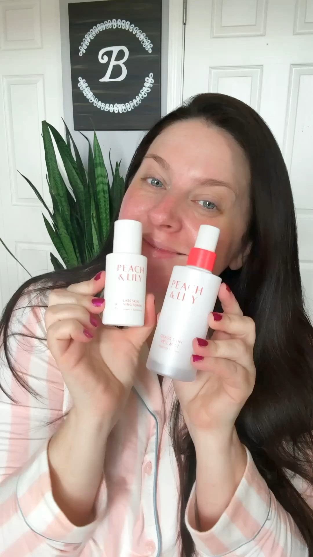 GRWM Skincare Edition featuring @peachandlily 🍑 A D

After cleansing my skin, I applied the Peach & Lily Glass Skin Refining Serum and the Peach & Lily Glass Skin Veil Mist. 

With a revolutionary cocktail of peach extract, niacinamide, East Asian mountain yam, madecassoside, peptides, and hyaluronic acid, the Peach & Lily Glass Skin Refining Serum can be used morning and night to help to visibly hydrate, calm, brighten and firm skin. 

Wear the Peach & Lily Glass Skin Veil Mist on bare skin for a hydrated, glassy veil or under/over makeup as a skin-improving highlighter. Refreshing, lightweight and highly-moisturizing with major glow-staying power.

Check out peachandlily.com to shop! 

🍑♥️

#peachandlily #peachandlilypartner #skincaretips #skincareroutine #skincareproducts #glassskin #skincarelover #skincaremusthave #glowingskin 

#LTKbeauty #LTKfindsunder50 #LTKVideo