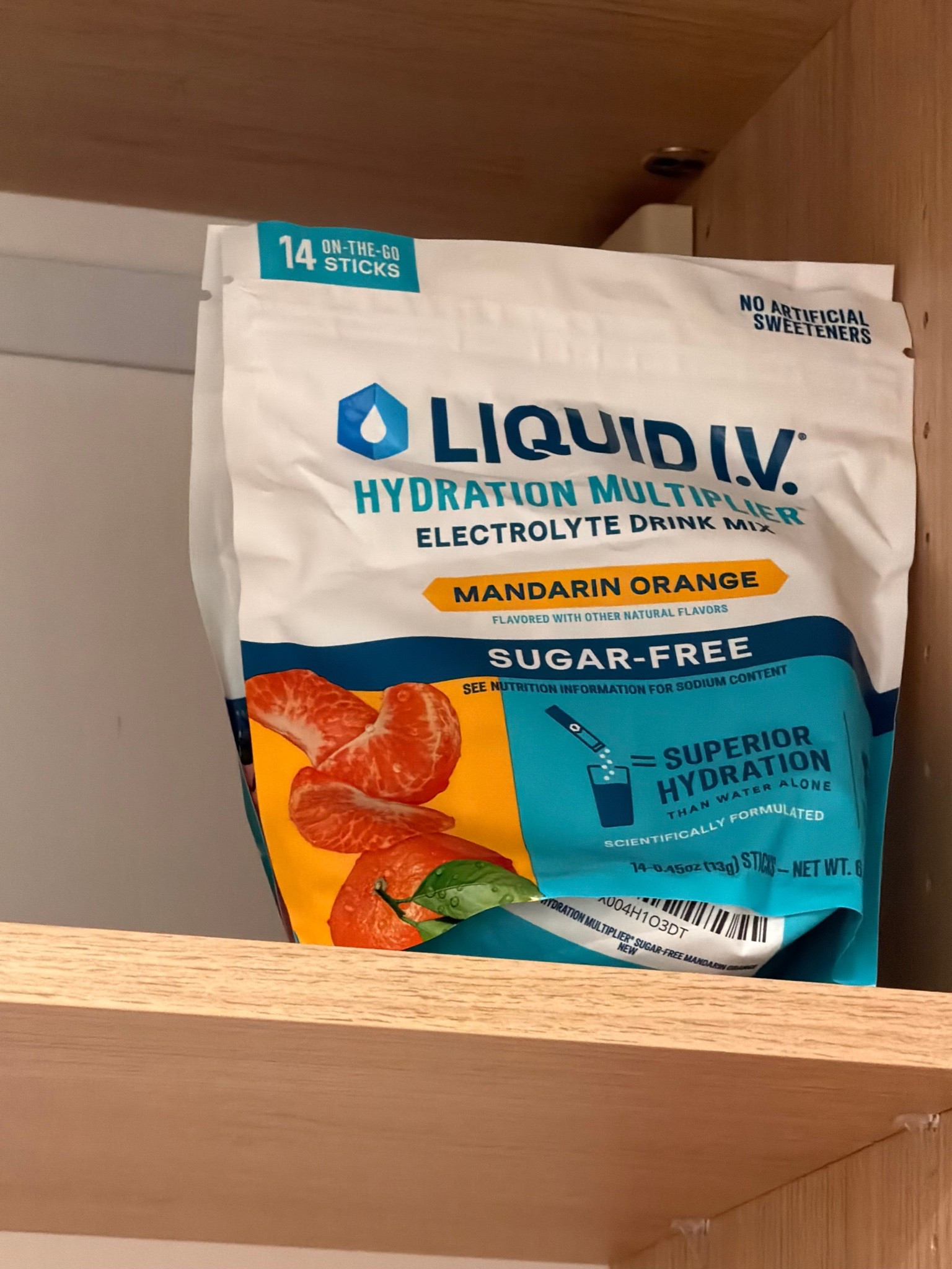 Scroll to shop! ✨ My favorite electrolyte mix. Everything is linked below.👇🏾

Desliza para comprar. ✨ Mi mezcla de electrolitos favorita.

📲 Download the free LTK app & follow me @kirasfashionfinds to shop all my daily finds.

#LTKSeasonal #LTKActive #LTKselfcare