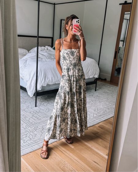 another great maxi dress for summer! 🙌🏻 this color combo is wild out, but i literally am obsessed with all of the others!😍 use code AFLAUREN for 15% off! 

#LTKSaleAlert