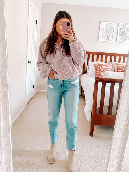 Cozy Sherpa casual outfit mom jeans 